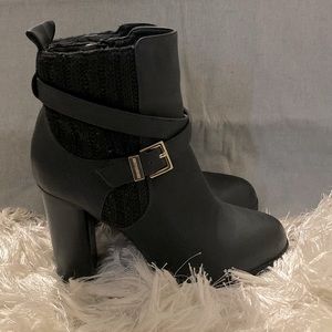 Juicy Couture Abagail Black Sweater Boots 8.5